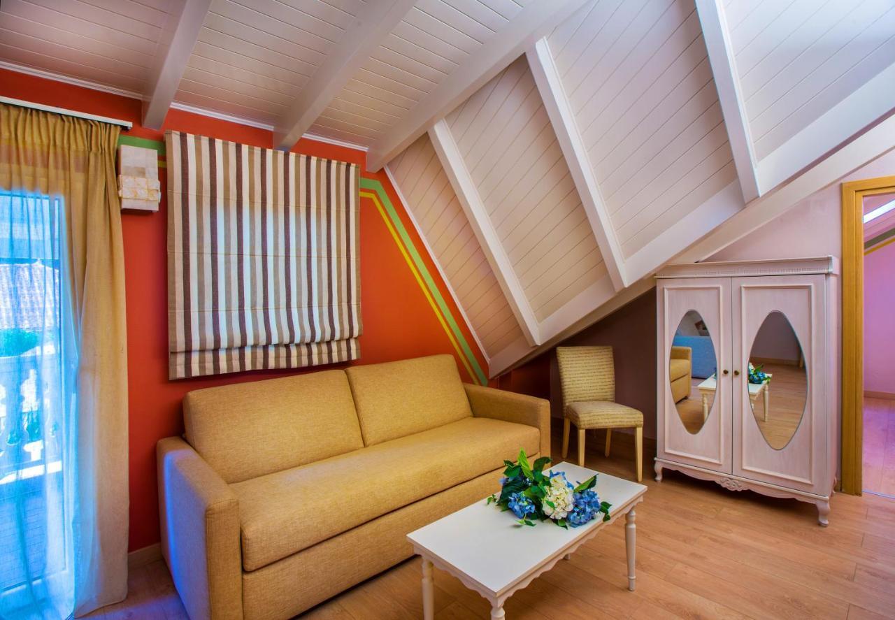 Appartamento attico con 1 Camera da Letto (2 Adulti + 2 Bambini)